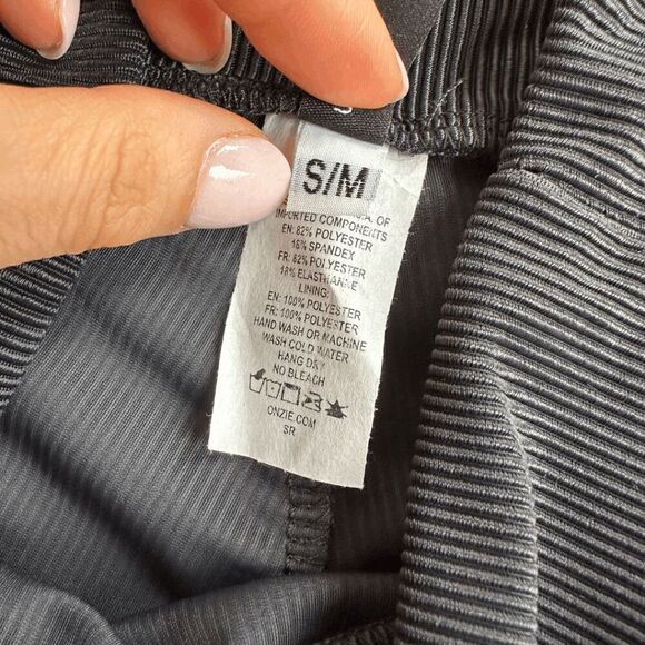 NWT Onzie Womens Black Rib High Rise Cadence Midi Pull-On Active Legging Sz S/M - Picture 9 of 9